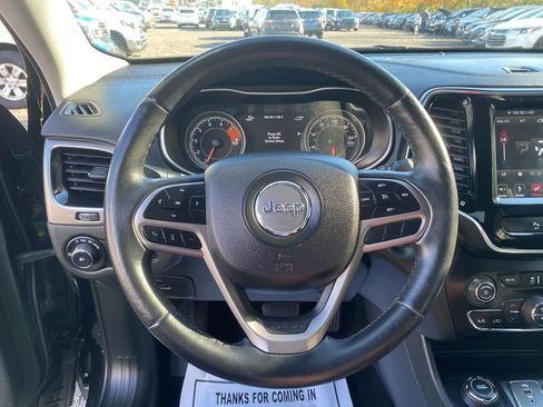 Used 2019 Jeep Cherokee Limited image 15