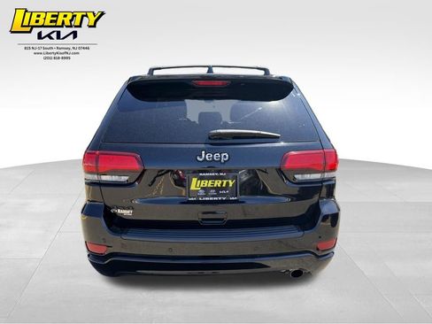Used 2020 Jeep Grand Cherokee Altitude AWD/4WD image 6