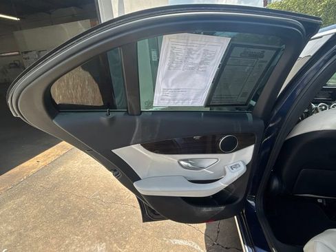 Used 2017 Mercedes-Benz C 300 4MATIC Sedan image 15