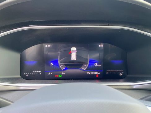 New 2026 Volkswagen Taos SE FWD image 15