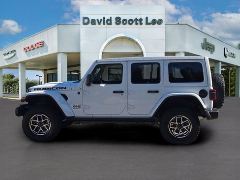 New 2026 Jeep Wrangler Unlimited Rubicon w/ Safety Group image 10