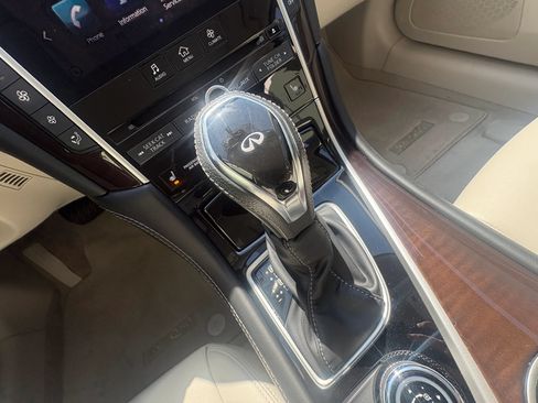 Used 2018 INFINITI Q50 Luxe w/ Essential Package (2.0T Luxe) RWD image 14