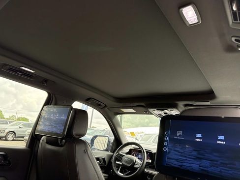 New 2026 Chevrolet Suburban RST AWD/4WD image 39