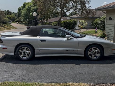 Used 1997 Pontiac Firebird Trans Am RWD image 19