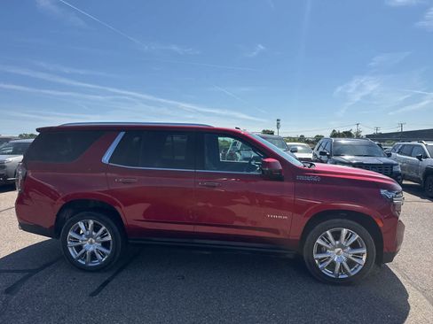 Used 2023 Chevrolet Tahoe High Country w/ Premium Package 2 AWD/4WD image 9