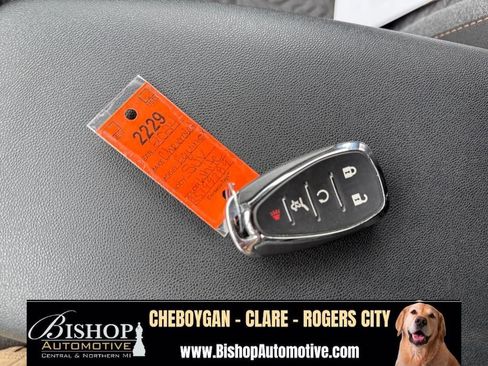 Used 2024 Chevrolet Equinox LT w/ LPO, Floor Liner Package FWD image 31