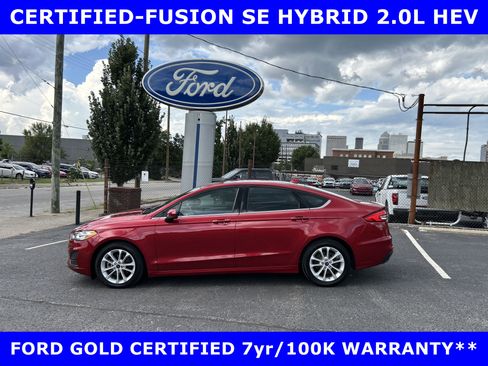 Certified 2020 Ford Fusion SE image 1