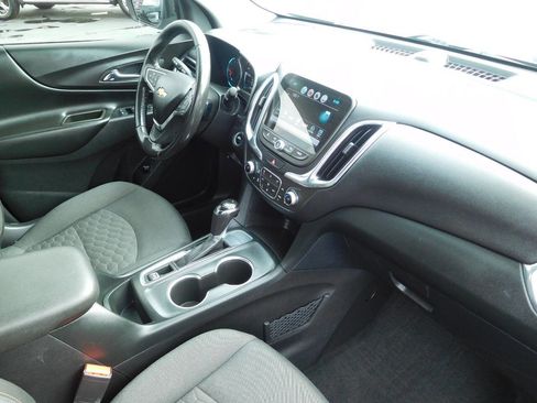 Used 2018 Chevrolet Equinox LT w/ Sun & Infotainment Package image 18