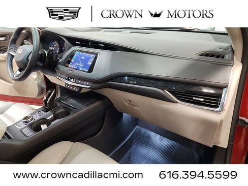 Certified 2023 Cadillac XT4 Premium Luxury w/ Technology Package image 33