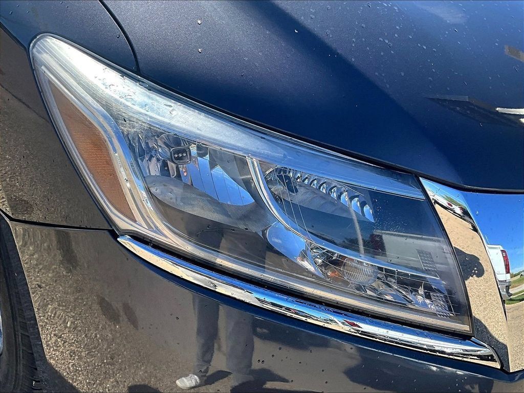 Used 2014 Nissan Pathfinder SL w/ SL Tech Package AWD/4WD image 35