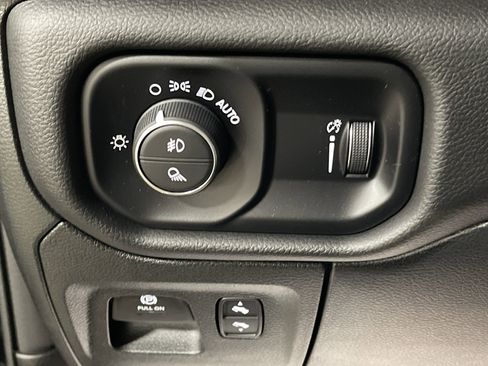 Used 2025 RAM 1500 Big Horn image 21