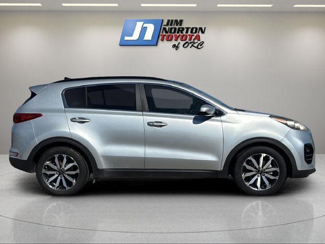 Used 2018 Kia Sportage EX w/ EX Technology Package FWD image 4