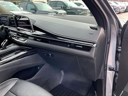 Used 2021 Cadillac Escalade ESV Sport w/ Driver Assist Tech Package image 17