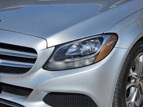 Used 2015 Mercedes-Benz C 300 Sedan image 28