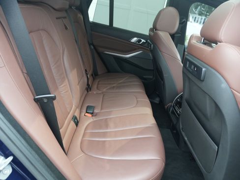 Used 2019 BMW X5 xDrive40i w/ M Sport Package AWD/4WD image 33