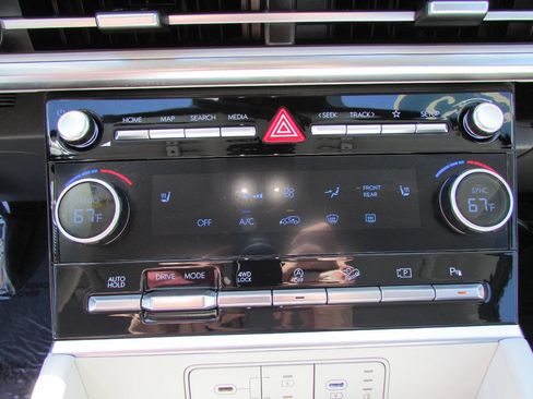 Used 2025 Hyundai Santa Fe SEL AWD/4WD image 26