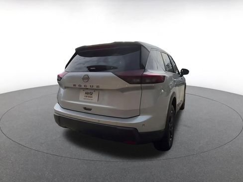 Used 2025 Nissan Rogue SV image 14