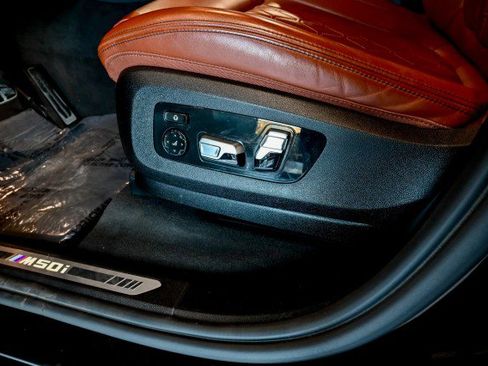 Used 2021 BMW X7 M50i w/ Executive Package image 16
