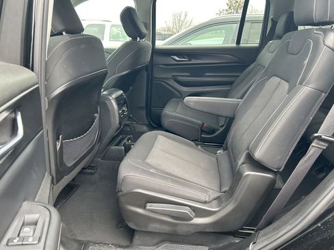Used 2023 Jeep Grand Cherokee L Laredo AWD/4WD image 7