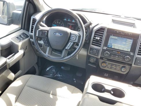 Used 2018 Ford F150 XLT w/ Equipment Group 302A Luxury AWD/4WD image 13