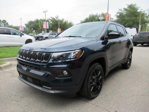 New 2026 Jeep Compass Latitude AWD/4WD image 3