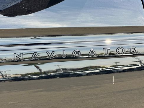 New 2027 Lincoln Navigator L Reserve w/ Jet Appearance Package AWD/4WD image 27