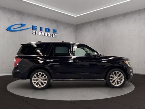 Used 2019 Ford Expedition Platinum AWD/4WD image 16