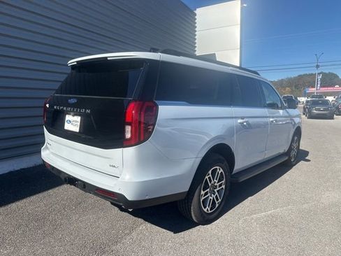 New 2025 Ford Expedition Max Active image 3