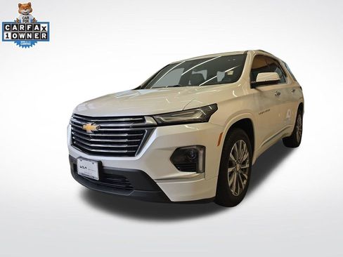 Used 2023 Chevrolet Traverse Premier image 1