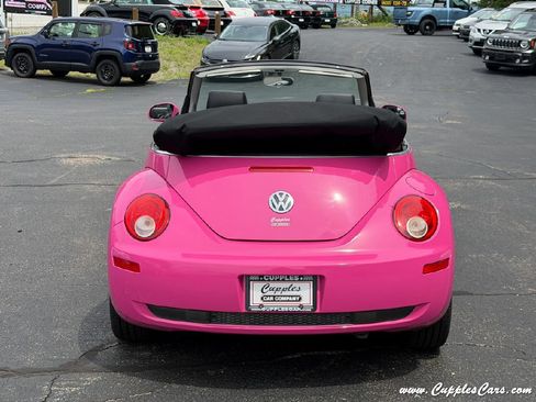 Used 2009 Volkswagen Beetle Convertible FWD image 35