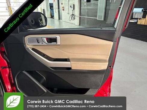 Used 2023 Ford Explorer Limited AWD/4WD image 38