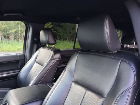 Used 2021 Ford Expedition XLT AWD/4WD image 11
