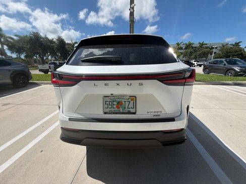 Used 2024 Lexus NX 350 AWD w/ Vision Package image 7