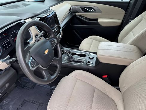 Used 2023 Chevrolet Traverse LS w/ LPO, Cargo Package image 10