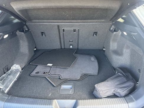 Certified 2021 Volkswagen ID.4 Pro S image 5