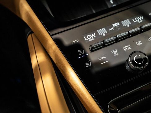 New 2026 Porsche Cayenne AWD/4WD image 19