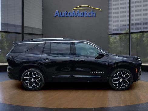 Used 2025 Chevrolet Traverse High Country w/ LPO, Floor Liner Package AWD/4WD image 12