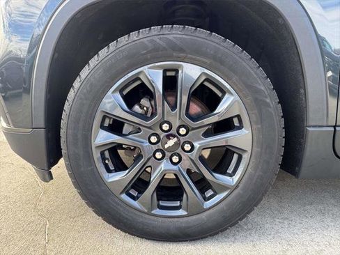 Used 2019 Chevrolet Traverse RS image 3