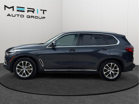 Used 2019 BMW X5 xDrive50i w/ Parking Assistance Package AWD/4WD image 5
