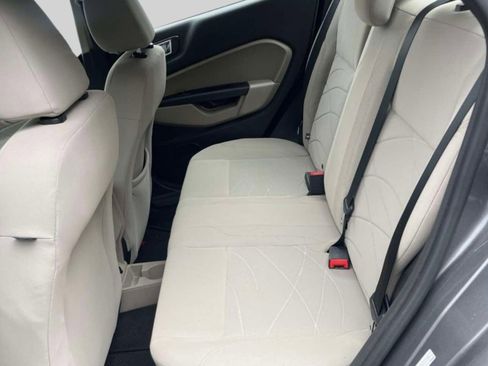Used 2014 Ford Fiesta SE FWD image 4