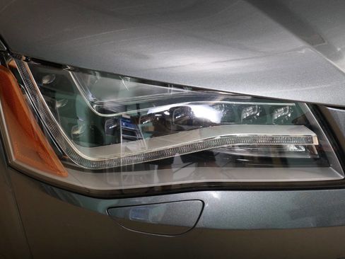 Used 2014 Audi S8 AWD/4WD image 16
