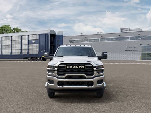 New 2026 RAM 3500 Tradesman AWD/4WD image 6