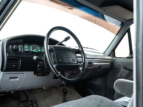 Used 1996 Ford Bronco XLT image 20