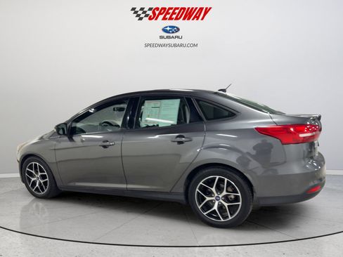 Used 2018 Ford Focus SEL image 7
