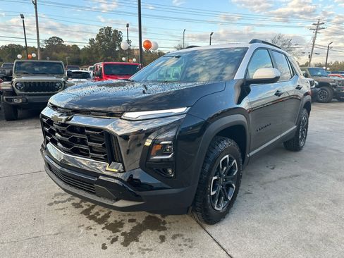New 2026 Chevrolet Equinox ACTIV w/ Convenience Package III AWD/4WD image 4