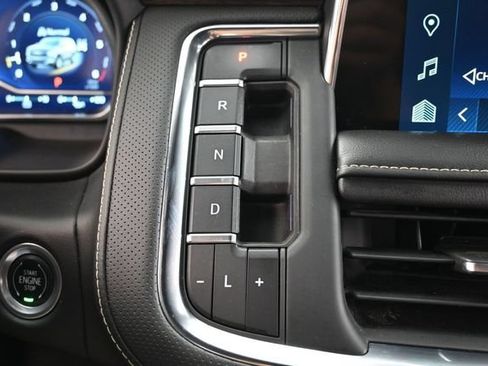 Used 2023 Chevrolet Tahoe Premier w/ Premium Package AWD/4WD image 21