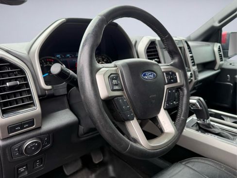 Used 2019 Ford F150 Lariat w/ Equipment Group 502A Luxury AWD/4WD image 15