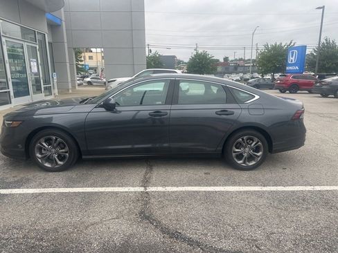 Used 2024 Honda Accord EX image 2