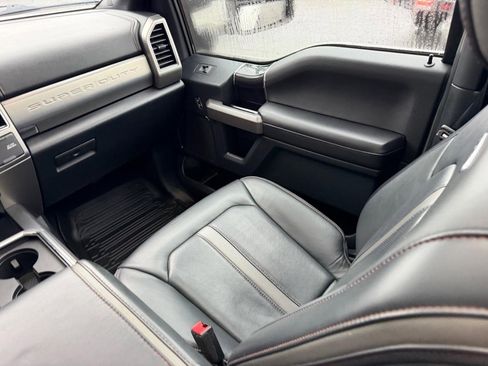Used 2022 Ford F350 Platinum w/ Tremor Off-Road Package image 17