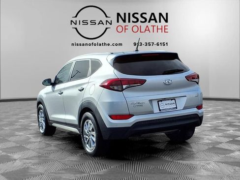 Used 2017 Hyundai Tucson SE image 3
